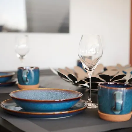 Apartmán Lichtdurchflutende Wohnoase-stilvoll-ruhig-kostenloser Parkplatz- 24-7 Self Check-in, Bis Zu 5 Personen, Sehr Geraeumig *