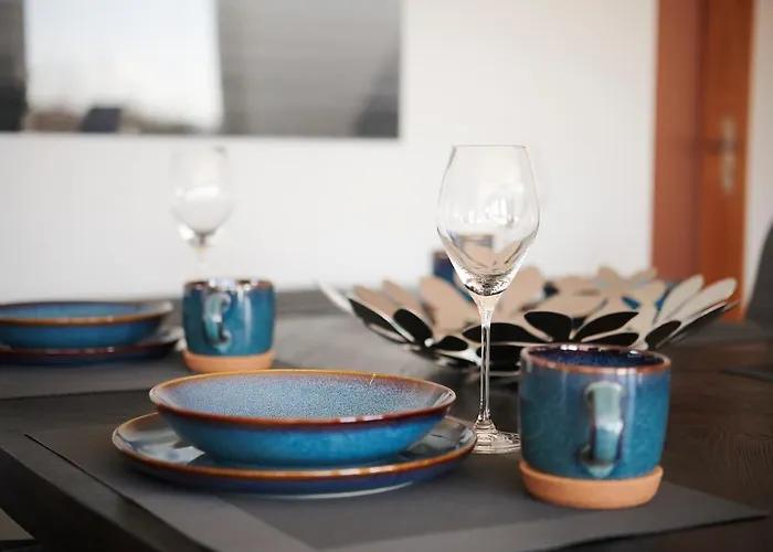 公寓 Lichtdurchflutende Wohnoase-stilvoll-ruhig-kostenloser Parkplatz- 24-7 Self Check-in, Bis Zu 5 Personen, Sehr Geraeumig *