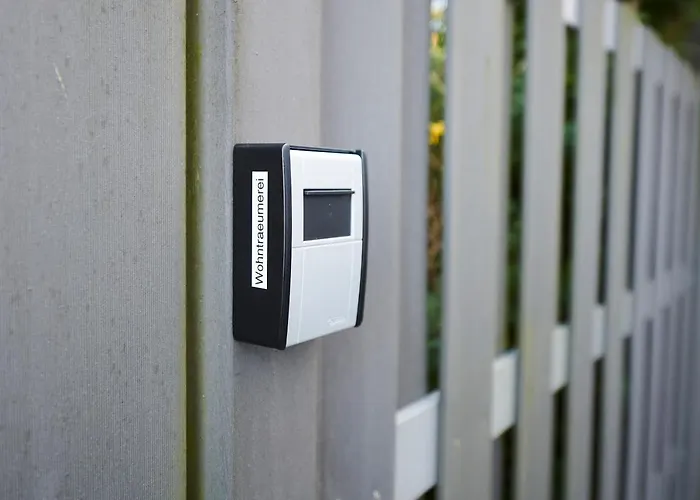 Lichtdurchflutende Wohnoase-stilvoll-ruhig-kostenloser Parkplatz- 24-7 Self Check-in, Bis Zu 5 Personen, Sehr Geraeumig *