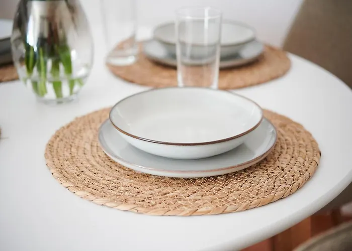 公寓 Lichtdurchflutende Wohnoase-stilvoll-ruhig-kostenloser Parkplatz- 24-7 Self Check-in, Bis Zu 5 Personen, Sehr Geraeumig 帕德博恩